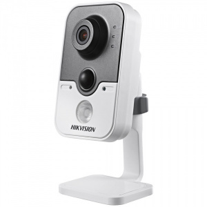 Сетевая камера HikVision DS-2CD2432F-IW