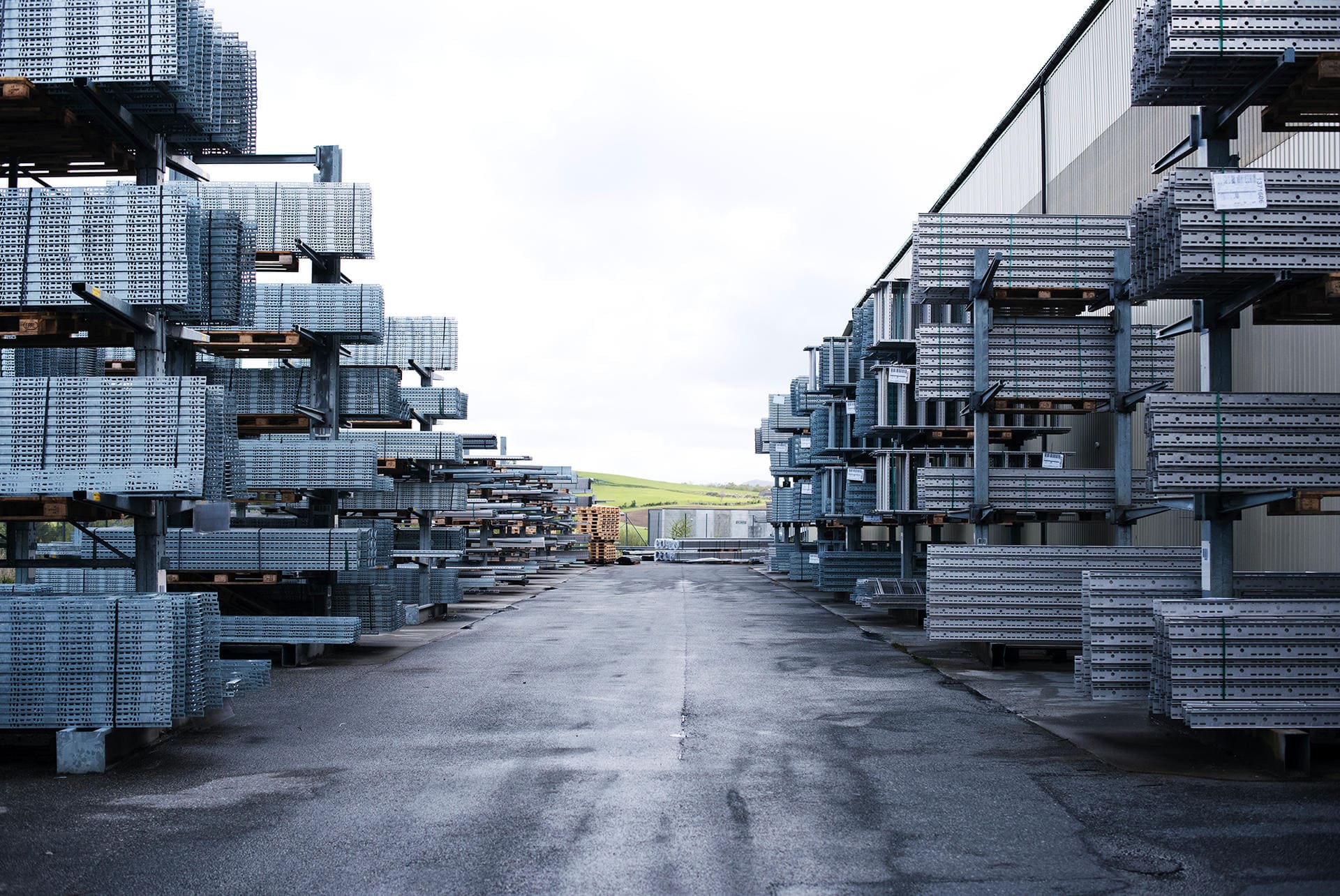 склады открытого типа хранения.jpg склады открытого типа хранения.jpg