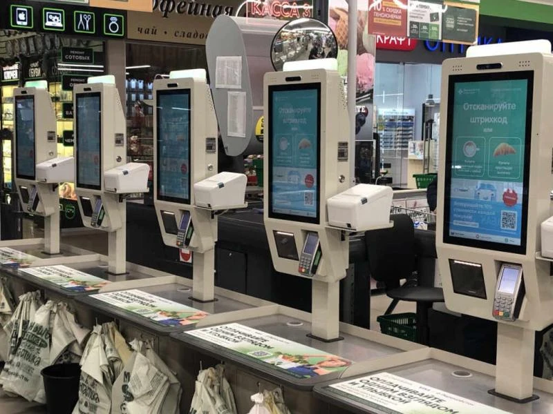 Кассы самообслуживания в магазине Кассы самообслуживания в магазине